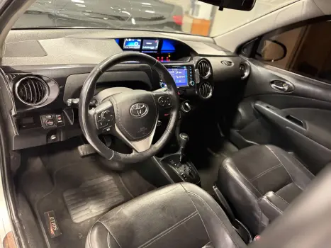 TOYOTA Etios Sedan 1.5 16V 4P FLEX PLATINUM AUTOM�TICO, Foto 13