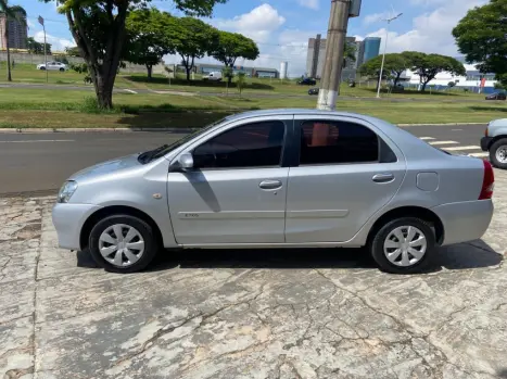 TOYOTA Etios Sedan 1.5 16V 4P FLEX XS, Foto 4