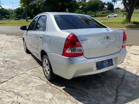 TOYOTA Etios Sedan 1.5 16V 4P FLEX XS, Foto 6