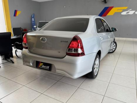 TOYOTA Etios Sedan 1.5 16V 4P FLEX X PLUS AUTOM�TICO, Foto 2