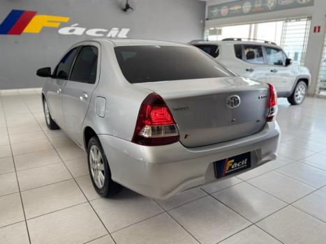 TOYOTA Etios Sedan 1.5 16V 4P FLEX X PLUS AUTOM�TICO, Foto 6