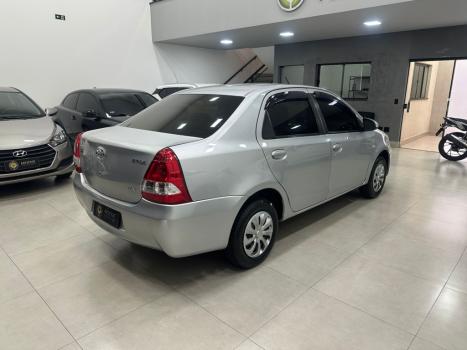 TOYOTA Etios Sedan 1.5 16V 4P FLEX X, Foto 4