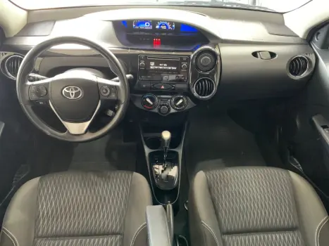 TOYOTA Etios Sedan 1.5 16V 4P FLEX X PLUS AUTOM�TICO, Foto 9