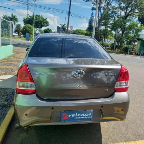 TOYOTA Etios Sedan 1.5 16V 4P FLEX X PLUS AUTOM�TICO, Foto 8