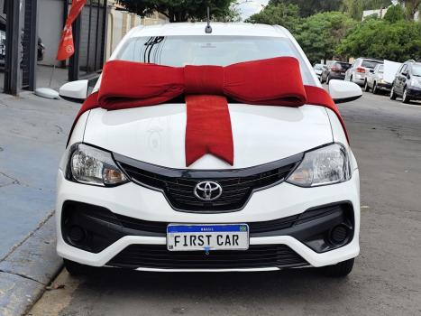 TOYOTA Etios Sedan 1.3 16V 4P FLEX X, Foto 2