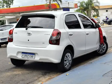 TOYOTA Etios Sedan 1.3 16V 4P FLEX X, Foto 8