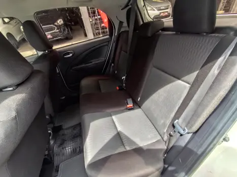 TOYOTA Etios Sedan 1.3 16V 4P FLEX X, Foto 13