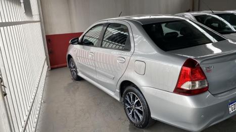 TOYOTA Etios Sedan 1.5 16V 4P FLEX PLATINUM AUTOM�TICO, Foto 3