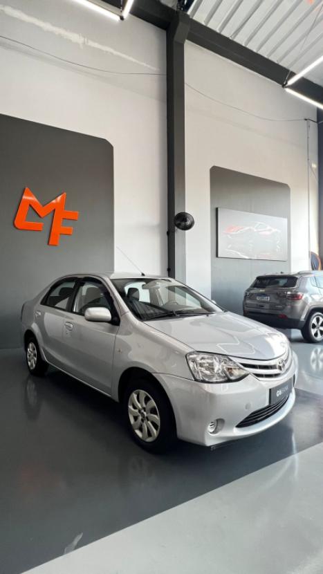 TOYOTA Etios Sedan 1.5 16V 4P FLEX XS, Foto 3