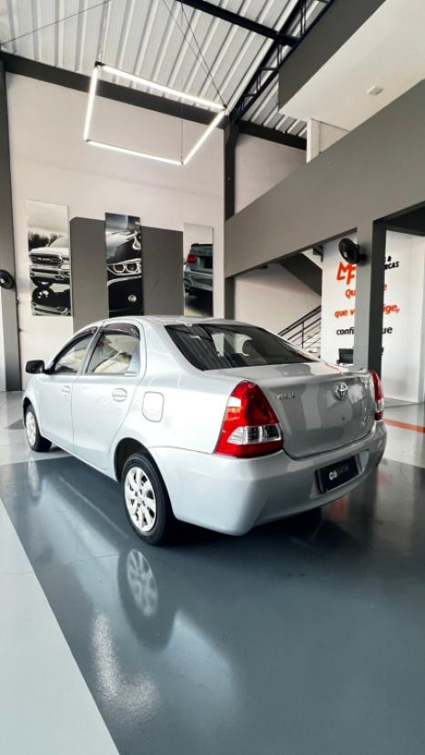 TOYOTA Etios Sedan 1.5 16V 4P FLEX XS, Foto 6