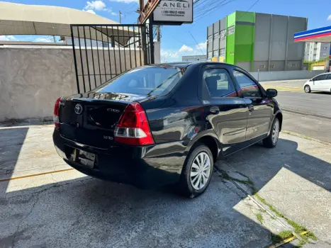 TOYOTA Etios Sedan 1.5 16V 4P FLEX XS, Foto 3