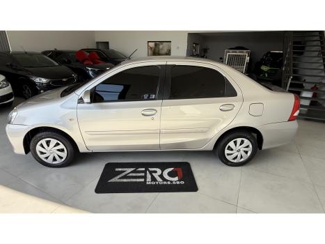 TOYOTA Etios Sedan 1.5 16V 4P FLEX XS AUTOM�TICO, Foto 3