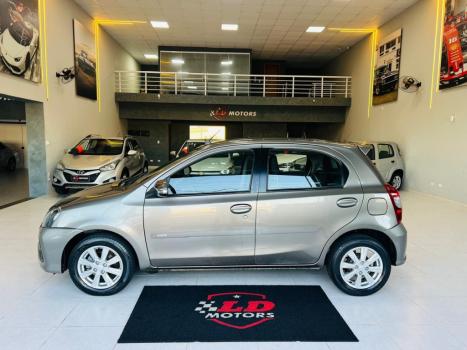 TOYOTA Etios Sedan 1.5 16V 4P FLEX X PLUS AUTOM�TICO, Foto 6