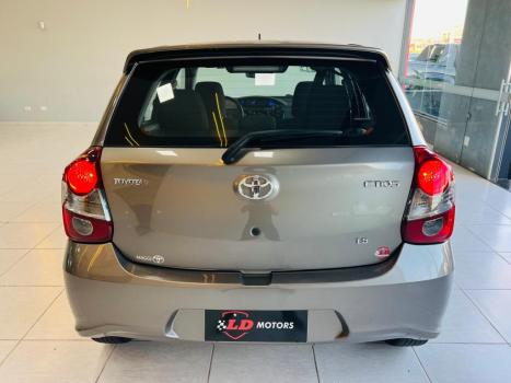 TOYOTA Etios Sedan 1.5 16V 4P FLEX X PLUS AUTOM�TICO, Foto 8