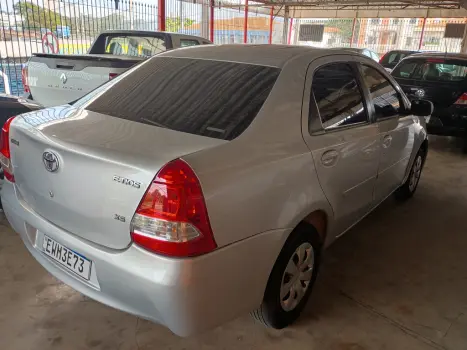 TOYOTA Etios Sedan 1.5 16V 4P FLEX XS, Foto 2