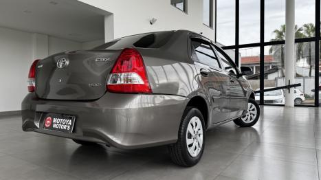 TOYOTA Etios Sedan 1.5 16V 4P FLEX XS, Foto 3