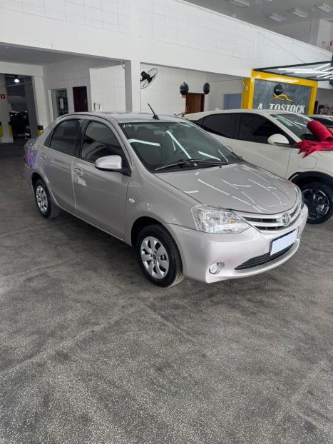 TOYOTA Etios Sedan 1.5 16V 4P FLEX XS AUTOMÁTICO, Foto 4