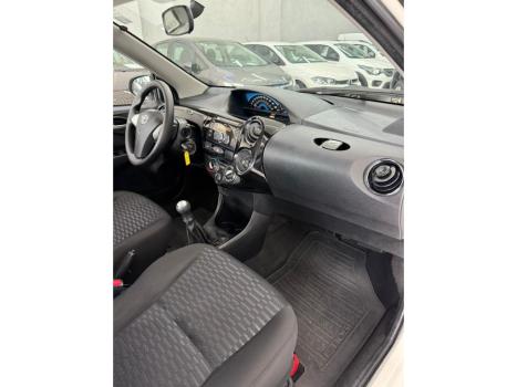 TOYOTA Etios Sedan , Foto 13
