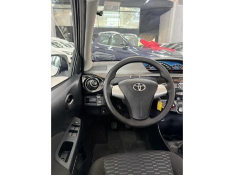TOYOTA Etios Sedan , Foto 15