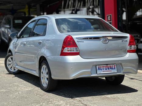 TOYOTA Etios Sedan , Foto 5