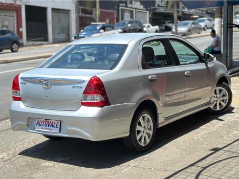 TOYOTA Etios Sedan , Foto 10