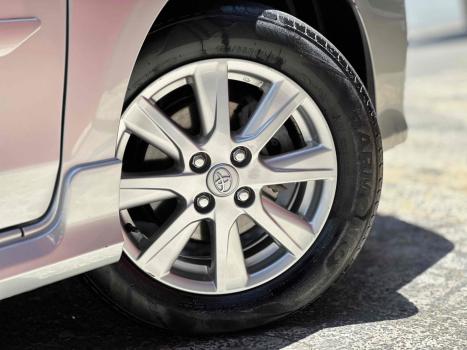 TOYOTA Etios Sedan , Foto 11