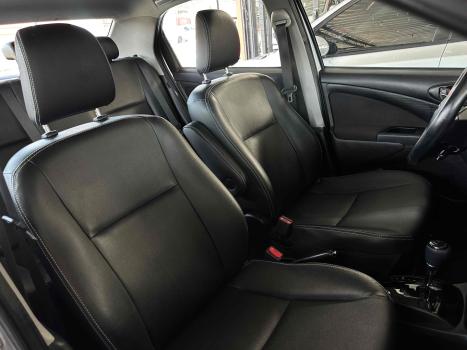 TOYOTA Etios Sedan , Foto 13