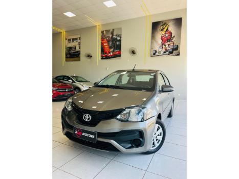 TOYOTA Etios Sedan , Foto 4