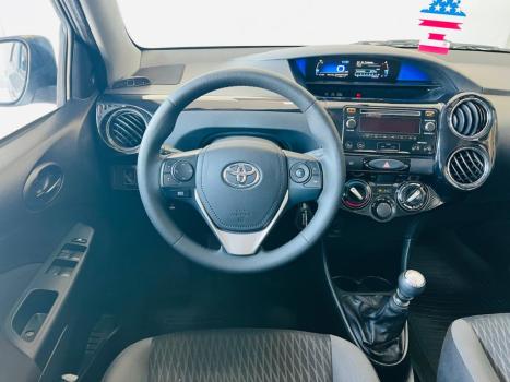 TOYOTA Etios Sedan , Foto 11