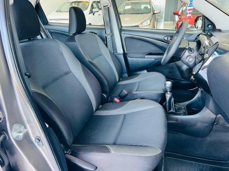 TOYOTA Etios Sedan , Foto 14