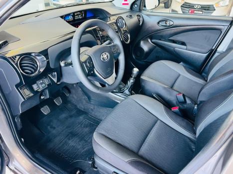 TOYOTA Etios Sedan , Foto 16