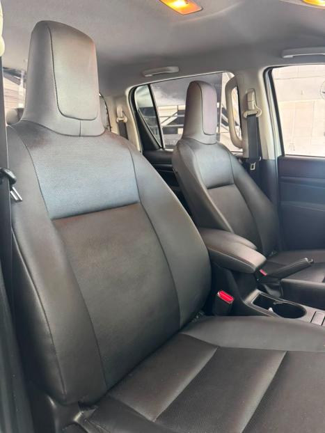 TOYOTA Hilux , Foto 10