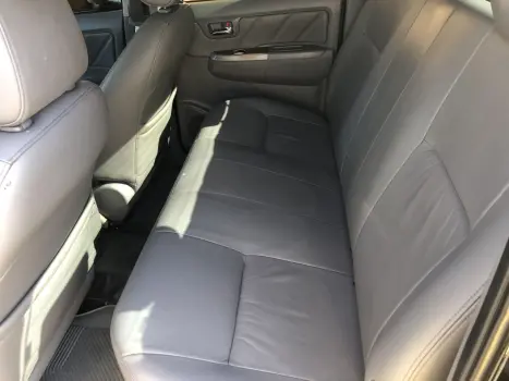 TOYOTA Hilux Caminhonete 3.0 16V 4P 4X4 SRV TURBO DIESEL CABINE DUPLA AUTOMTICO, Foto 9
