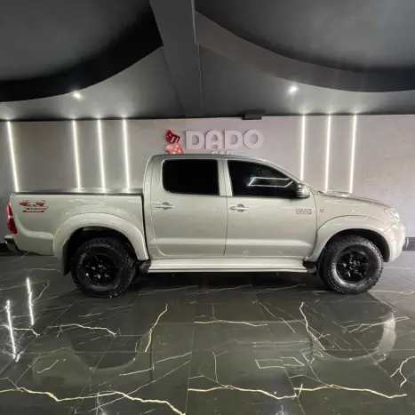 TOYOTA Hilux Caminhonete 3.0 4P 4X4 DIESEL CABINE DUPLA, Foto 3 TOYOTA Hilux Caminhonete 3.0 4P 4X4 DIESEL CABINE DUPLA, Foto 3