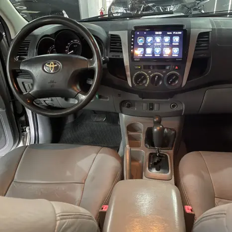 TOYOTA Hilux Caminhonete 3.0 4P 4X4 DIESEL CABINE DUPLA, Foto 13 TOYOTA Hilux Caminhonete 3.0 4P 4X4 DIESEL CABINE DUPLA, Foto 13