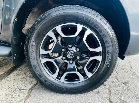 TOYOTA Hilux Caminhonete 2.8 16V SRX 4X4 DIESEL CABINE DUPLA AUTOMTICO, Foto 10