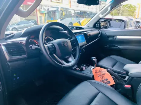 TOYOTA Hilux Caminhonete 2.8 16V SRX 4X4 DIESEL CABINE DUPLA AUTOMTICO, Foto 13