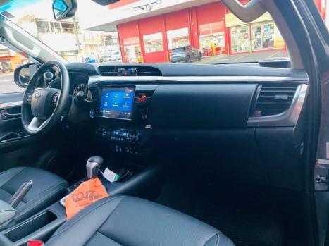 TOYOTA Hilux Caminhonete 2.8 16V SRX 4X4 DIESEL CABINE DUPLA AUTOMTICO, Foto 14