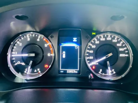 TOYOTA Hilux Caminhonete 2.8 16V SRX 4X4 DIESEL CABINE DUPLA AUTOMTICO, Foto 17