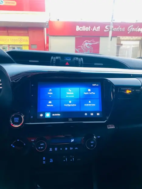 TOYOTA Hilux Caminhonete 2.8 16V SRX 4X4 DIESEL CABINE DUPLA AUTOMTICO, Foto 18