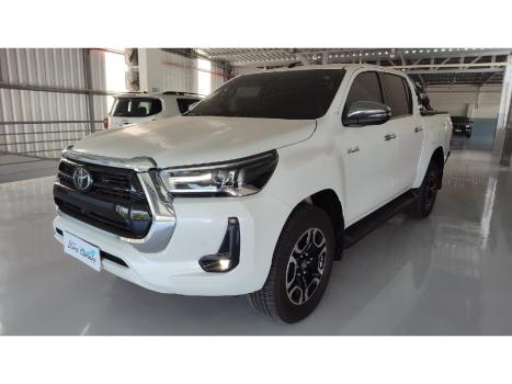 TOYOTA Hilux Caminhonete 2.8 16V 4P SRX DIESEL CABINE DUPLA, Foto 1 TOYOTA Hilux Caminhonete 2.8 16V 4P SRX DIESEL CABINE DUPLA, Foto 1