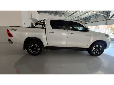 TOYOTA Hilux Caminhonete 2.8 16V 4P SRX DIESEL CABINE DUPLA, Foto 4 TOYOTA Hilux Caminhonete 2.8 16V 4P SRX DIESEL CABINE DUPLA, Foto 4