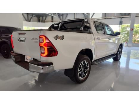 TOYOTA Hilux Caminhonete 2.8 16V 4P SRX DIESEL CABINE DUPLA, Foto 5 TOYOTA Hilux Caminhonete 2.8 16V 4P SRX DIESEL CABINE DUPLA, Foto 5
