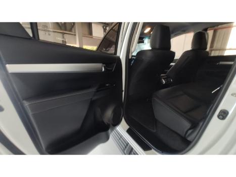 TOYOTA Hilux Caminhonete 2.8 16V 4P SRX DIESEL CABINE DUPLA, Foto 8 TOYOTA Hilux Caminhonete 2.8 16V 4P SRX DIESEL CABINE DUPLA, Foto 8