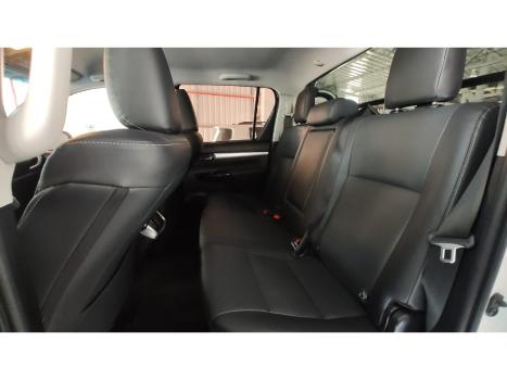 TOYOTA Hilux Caminhonete 2.8 16V 4P SRX DIESEL CABINE DUPLA, Foto 9 TOYOTA Hilux Caminhonete 2.8 16V 4P SRX DIESEL CABINE DUPLA, Foto 9