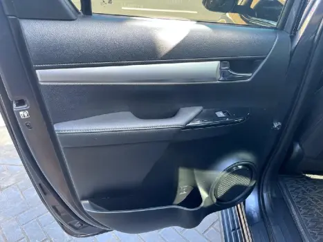 TOYOTA Hilux Caminhonete 2.8 16V 4P SRX DIESEL CABINE DUPLA, Foto 9