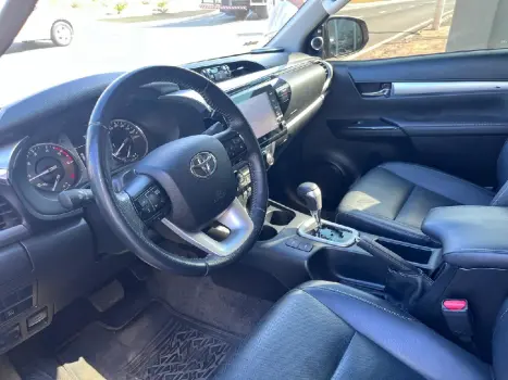 TOYOTA Hilux Caminhonete 2.8 16V 4P SRX DIESEL CABINE DUPLA, Foto 11