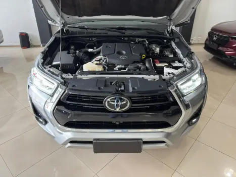 TOYOTA Hilux Caminhonete 2.8 16V SRX PLUS 4X4 TURBO DIESEL CABINE DUPLA AUTOMTICO, Foto 16