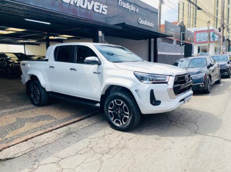 TOYOTA Hilux Caminhonete 2.8 16V SRX PLUS 4X4 TURBO DIESEL CABINE DUPLA AUTOMTICO, Foto 3