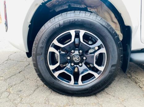 TOYOTA Hilux Caminhonete 2.8 16V SRX PLUS 4X4 TURBO DIESEL CABINE DUPLA AUTOMTICO, Foto 10